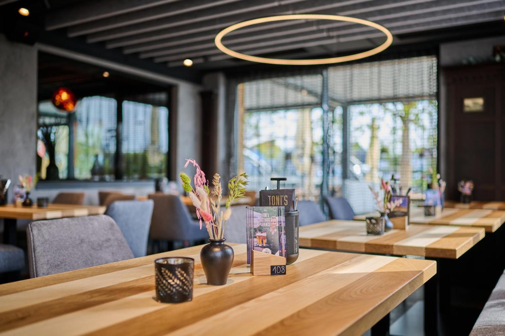שטראובינג Genusshotel Wenisch מראה חיצוני תמונה